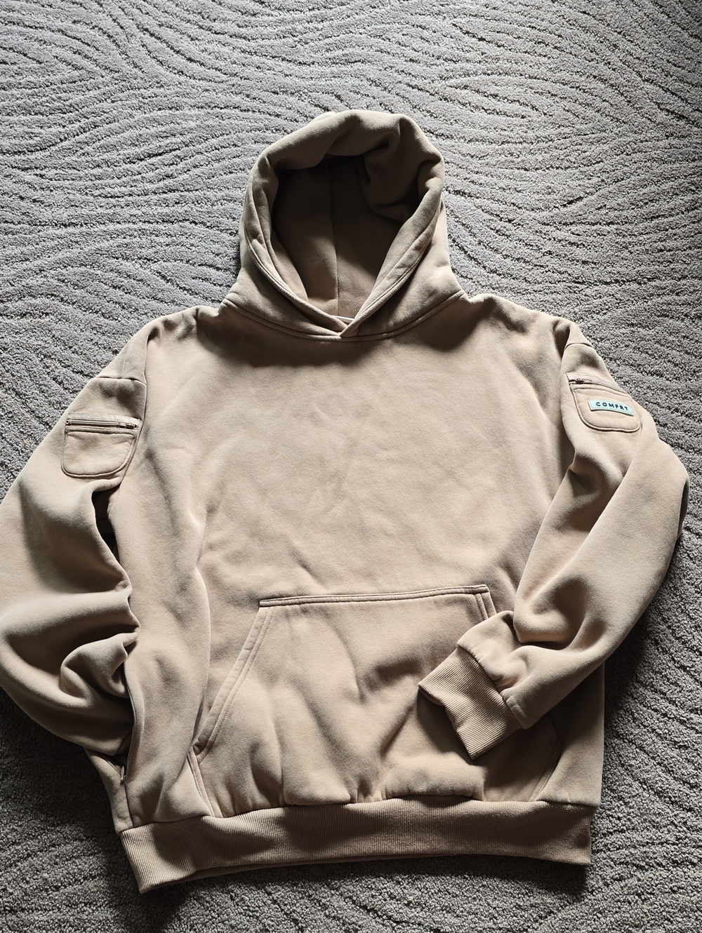 Comfrt Neutral-Tone Travel  Hoodie